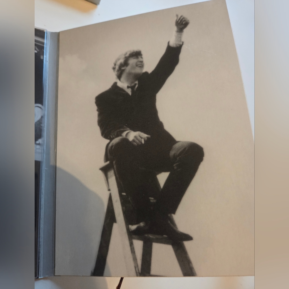 The Beatles A Hard Day's Night Collector's Series DVD - Picture 8 of 8